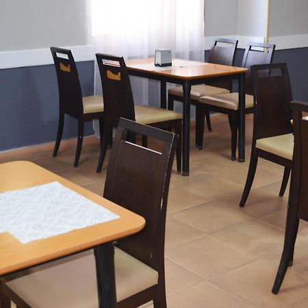 Hostal Gran Via Levante Torrevieja Extérieur photo
